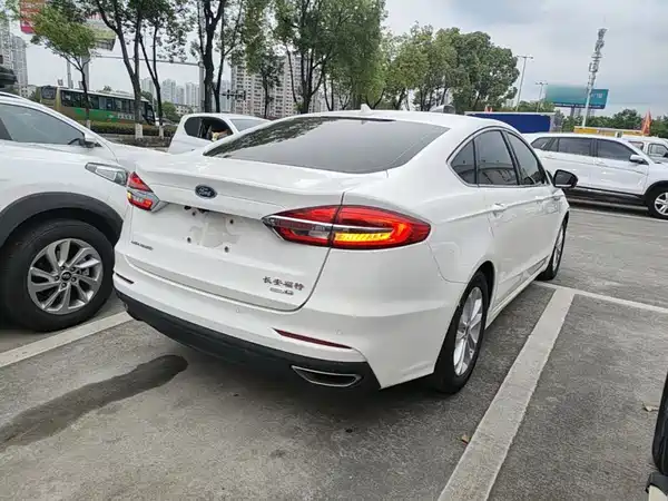 Ford Mondeo 2021