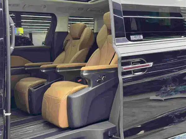 Hongqi HQ9 PHEV 2024