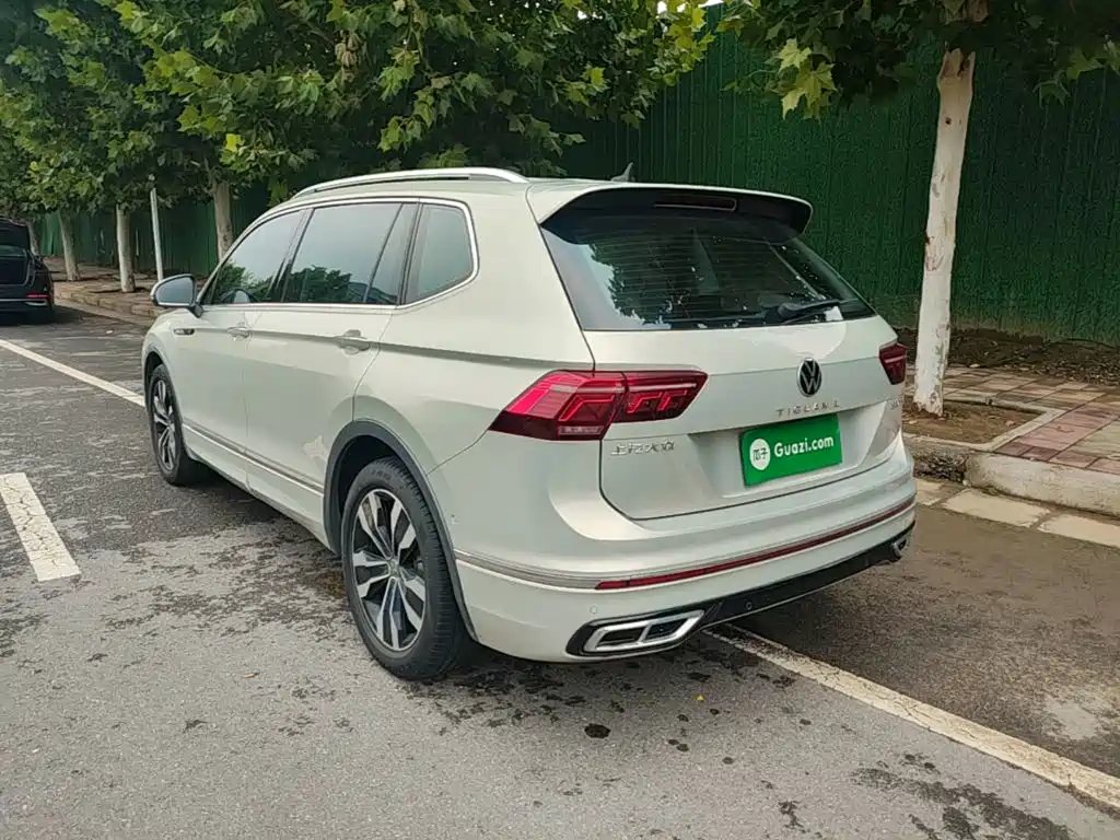 Volkswagen Tiguan L 2022