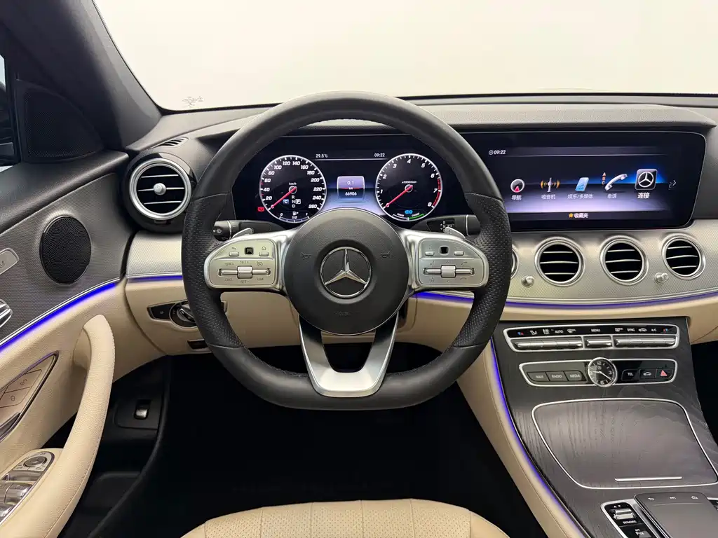 Mercedes-Benz E-Class 2019 — фото 14