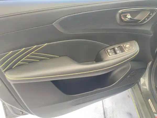 Roewe RX5 2021