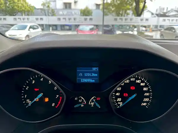 Ford Focus 2012