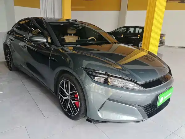 BYD Han L 2025