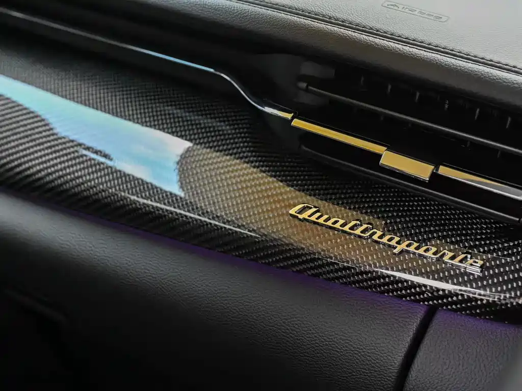 Maserati Quattroporte 2019 — фото 13
