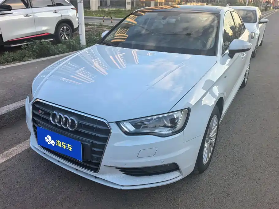 Audi A3 2016 — фото 1