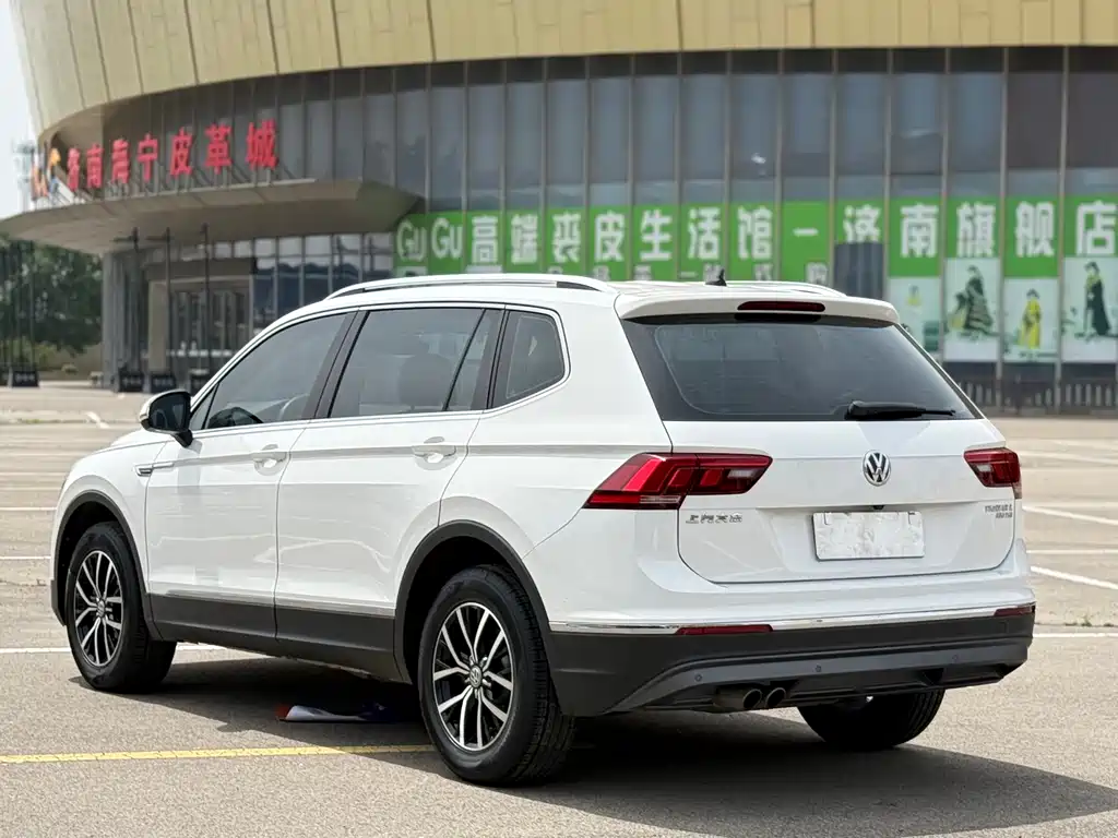Volkswagen Tiguan L 2018 — фото 9