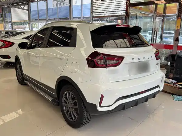 Geely Vision X3 2022