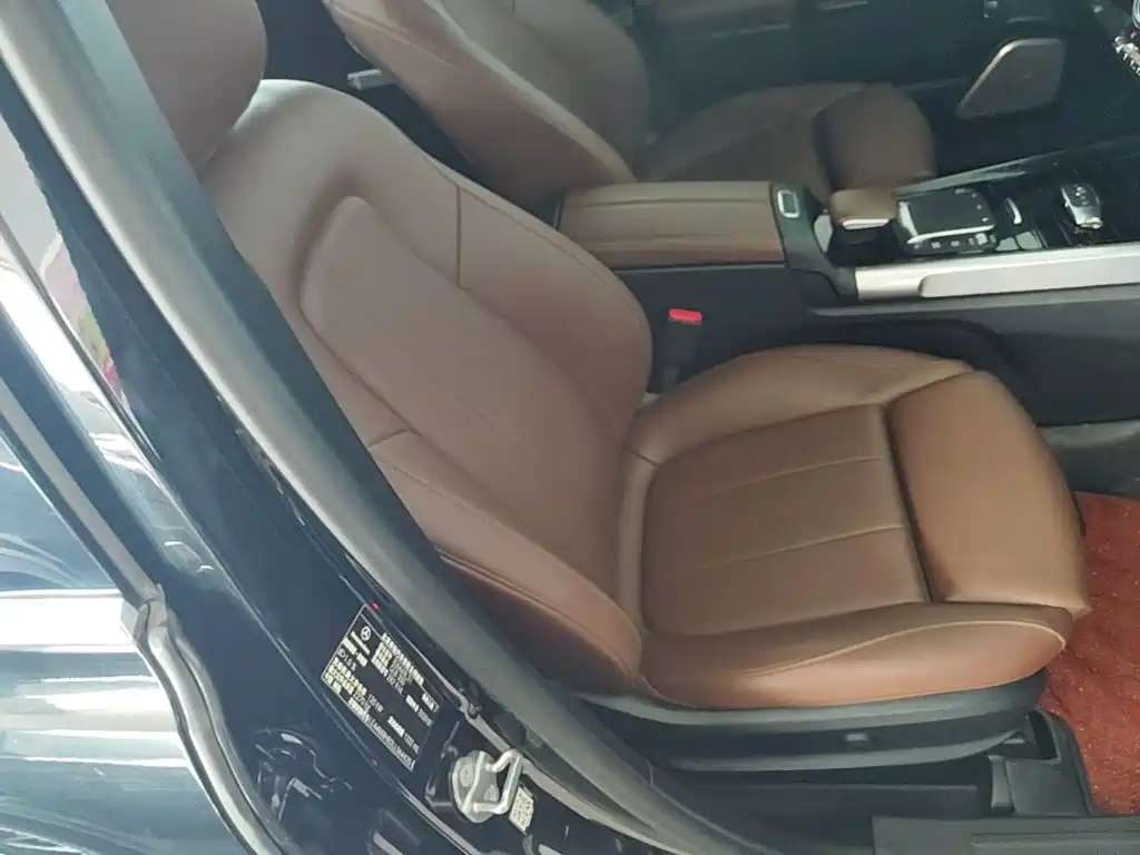 Mercedes-Benz GLB 2020 — фото 24
