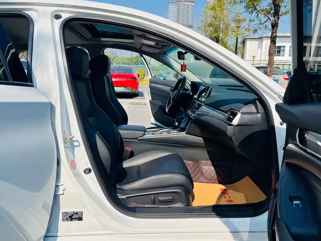 Honda Accord 2020 — фото 14