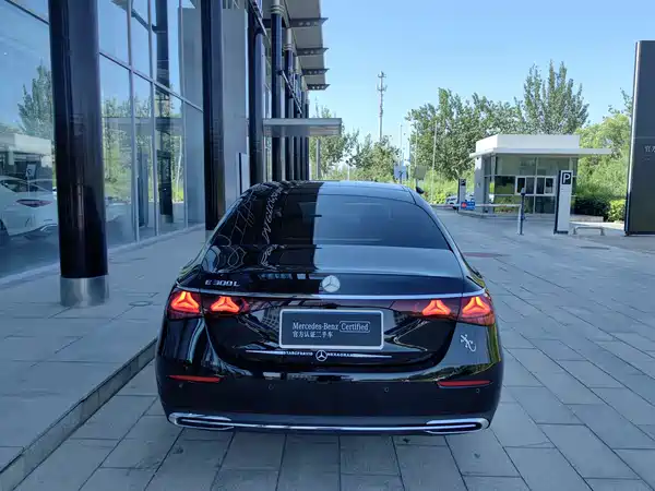 Mercedes-Benz E-Class 2025