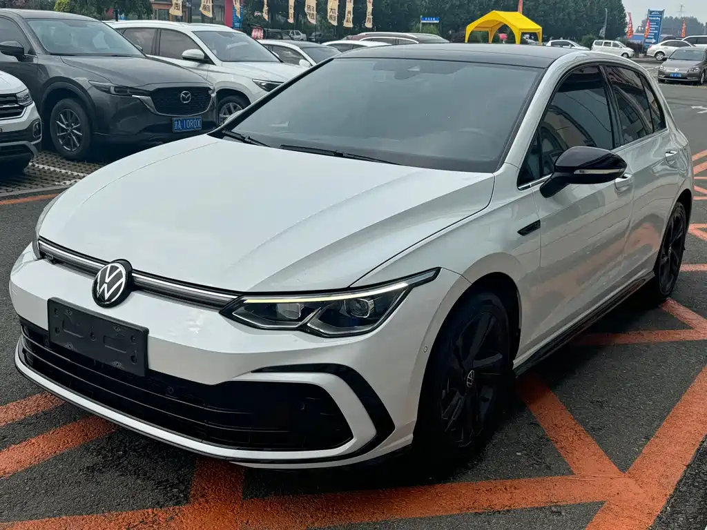 Volkswagen Golf 2022