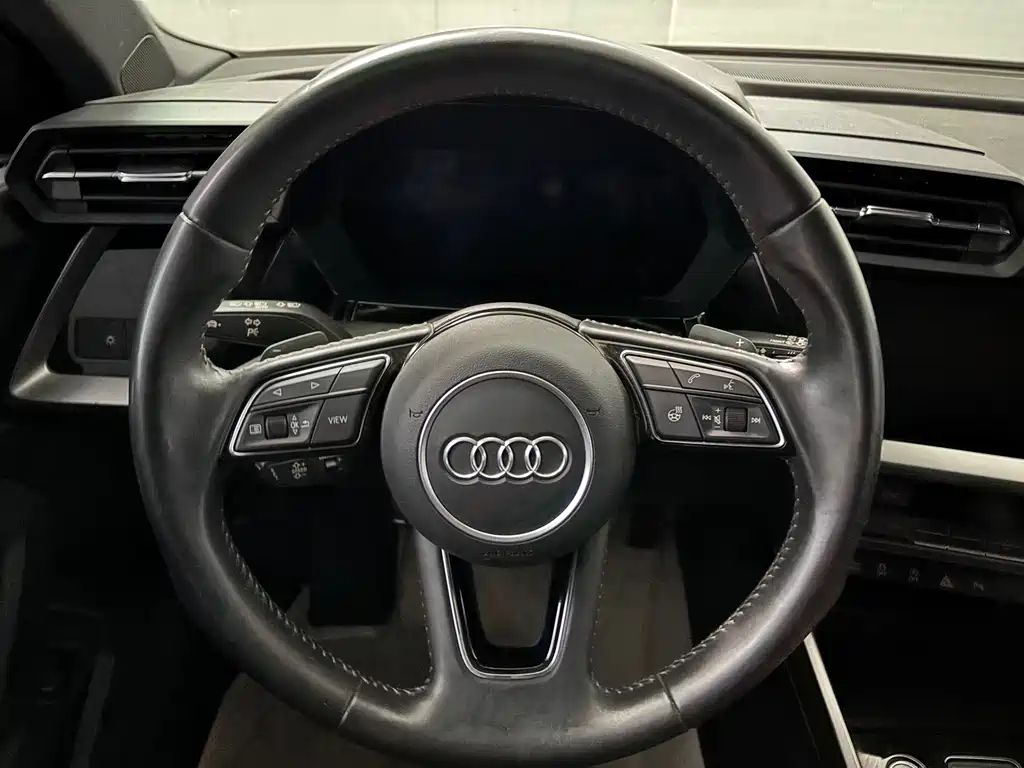 Audi A3 2022 — фото 19