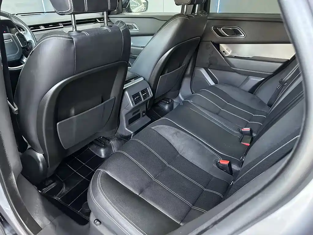 Land Rover Velar 2019 — фото 10