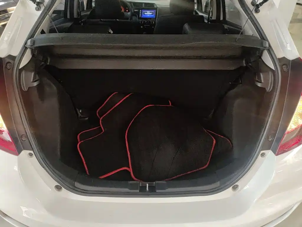 Honda Fit 2018 — фото 19