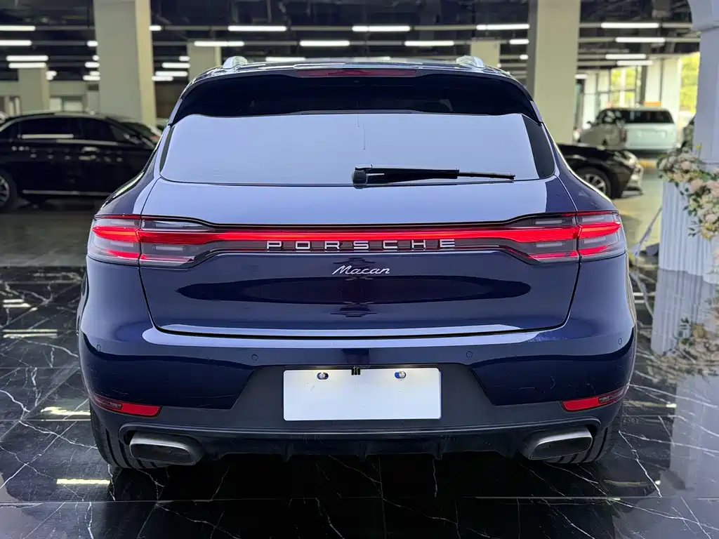 Porsche Macan 2019 — фото 22