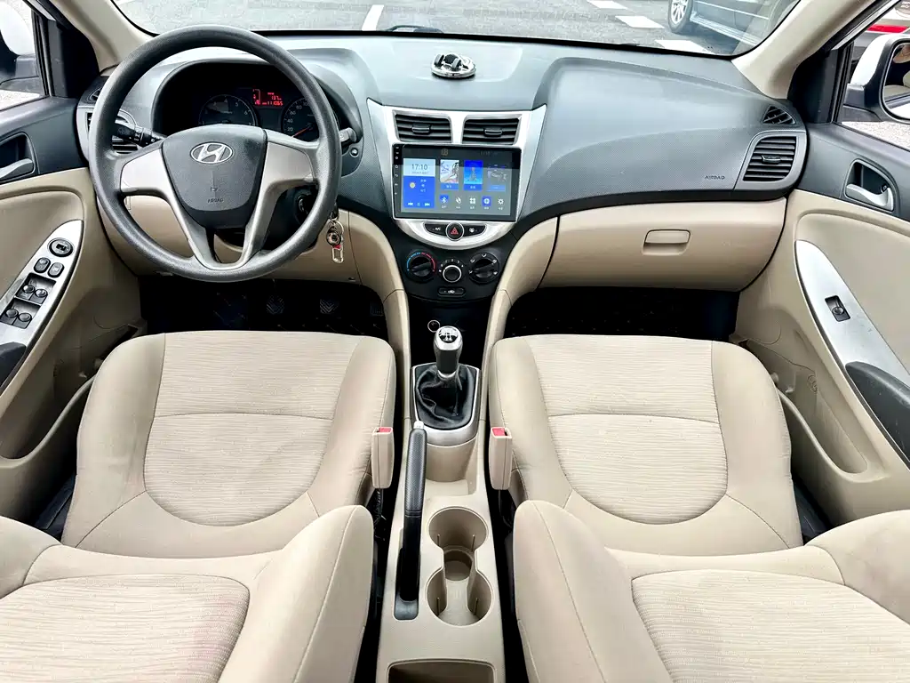 Hyundai Verna 2016 — фото 38