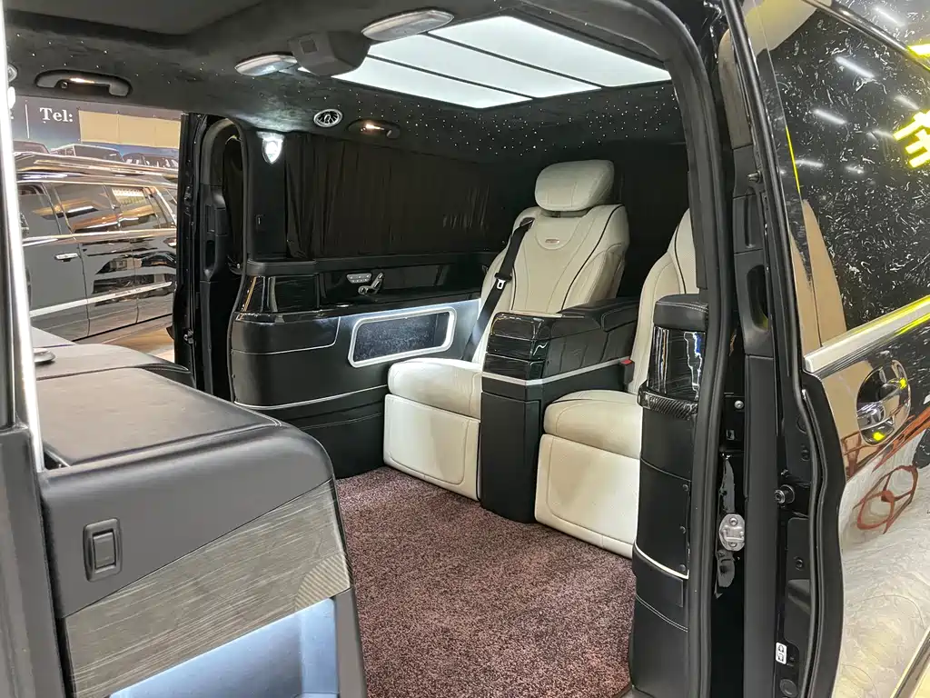Mercedes-Benz V-Class 2019 — фото 8