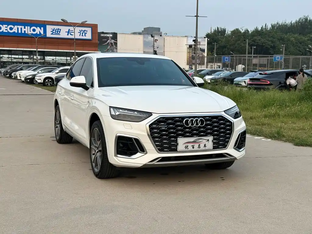Audi Q5L Sportback 2022 — фото 3