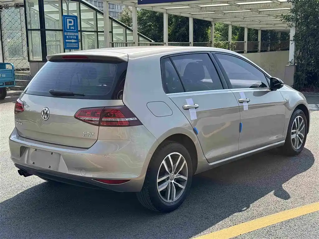 Volkswagen Golf 2018 — фото 25