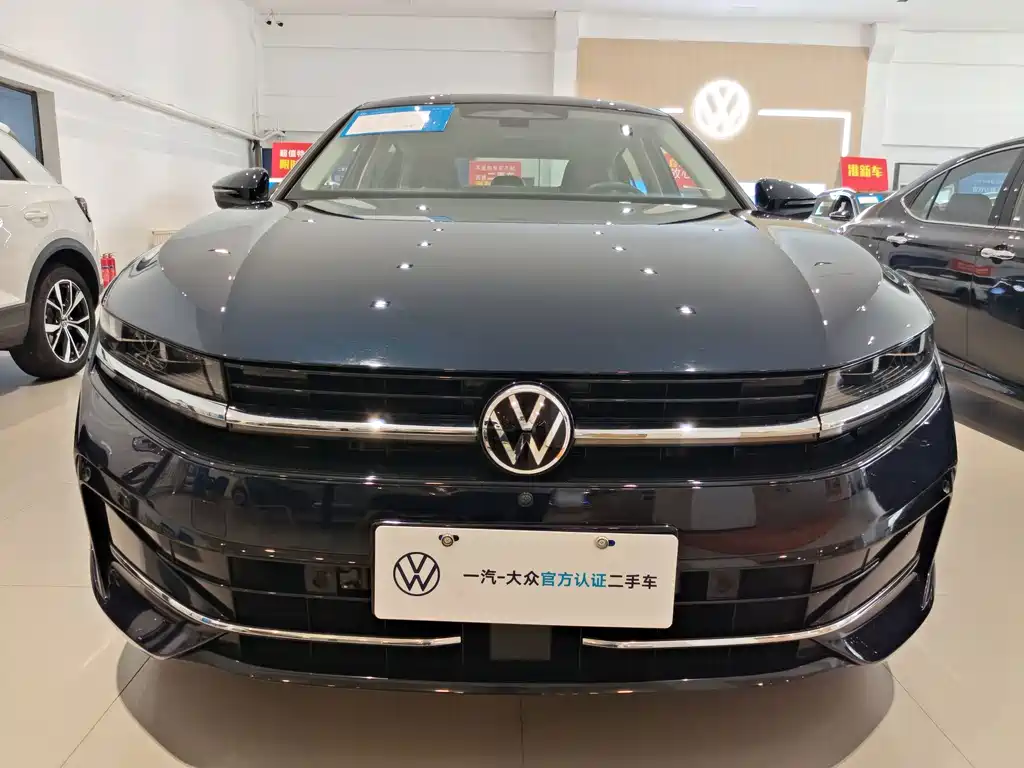 Volkswagen Magotan 2024