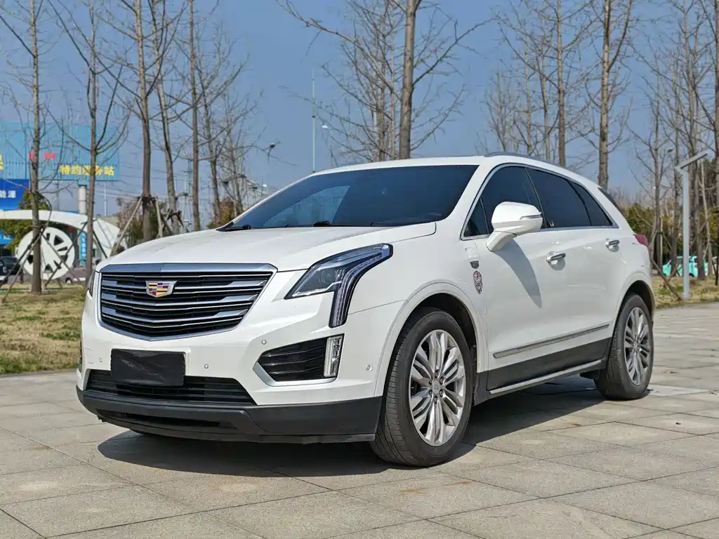 Cadillac XT5 2018 — фото 1