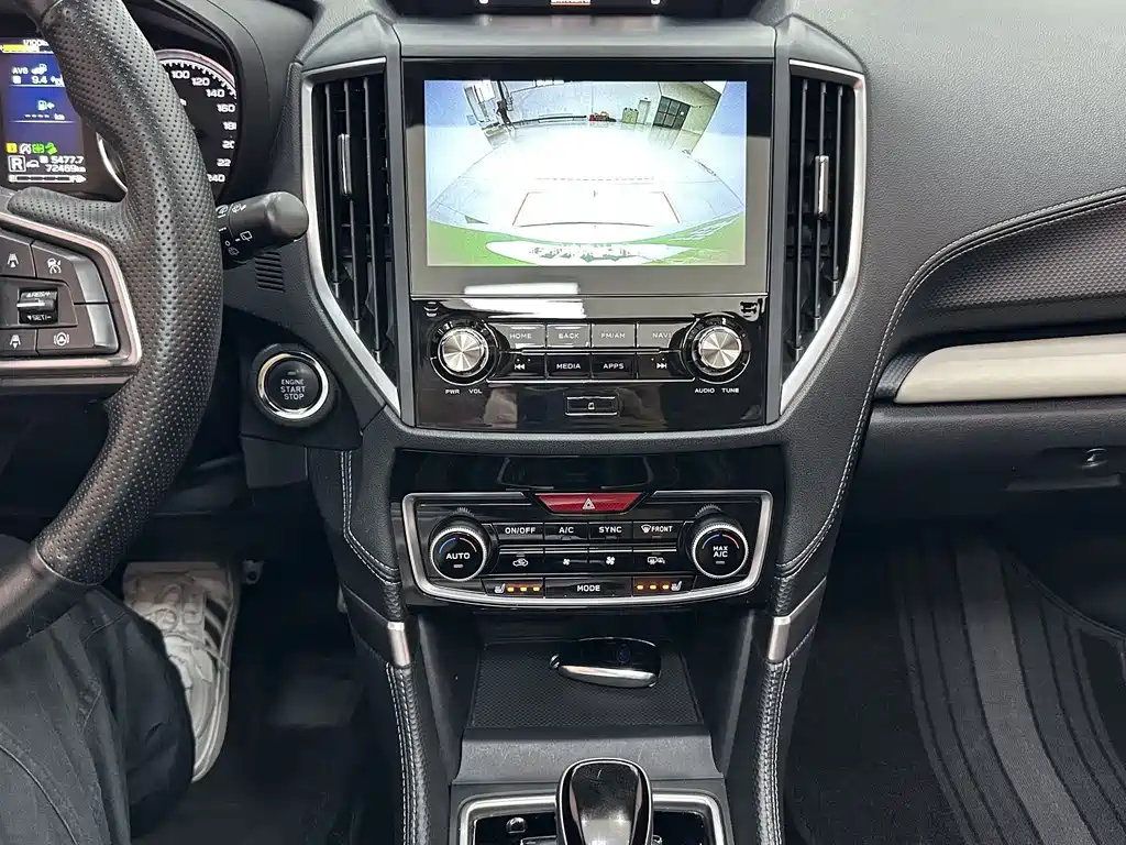 Subaru Forester 2023 — фото 14