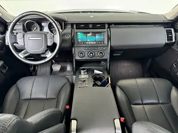 Land Rover Discovery 2018