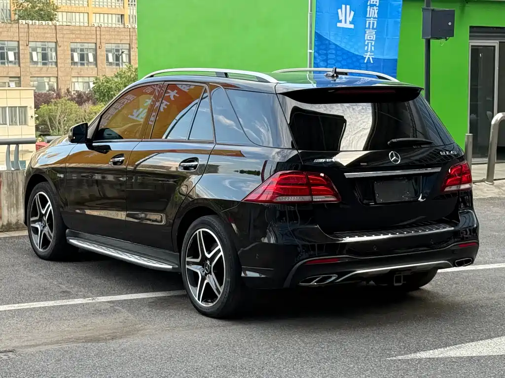 Mercedes-Benz GLE AMG 2018 — фото 19