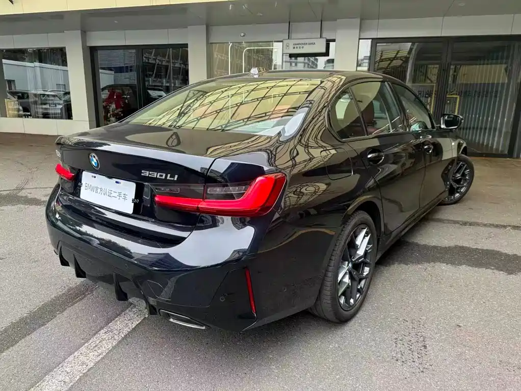 BMW 3 Series 2025