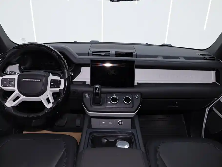 Land Rover Defender 2024 — фото 14