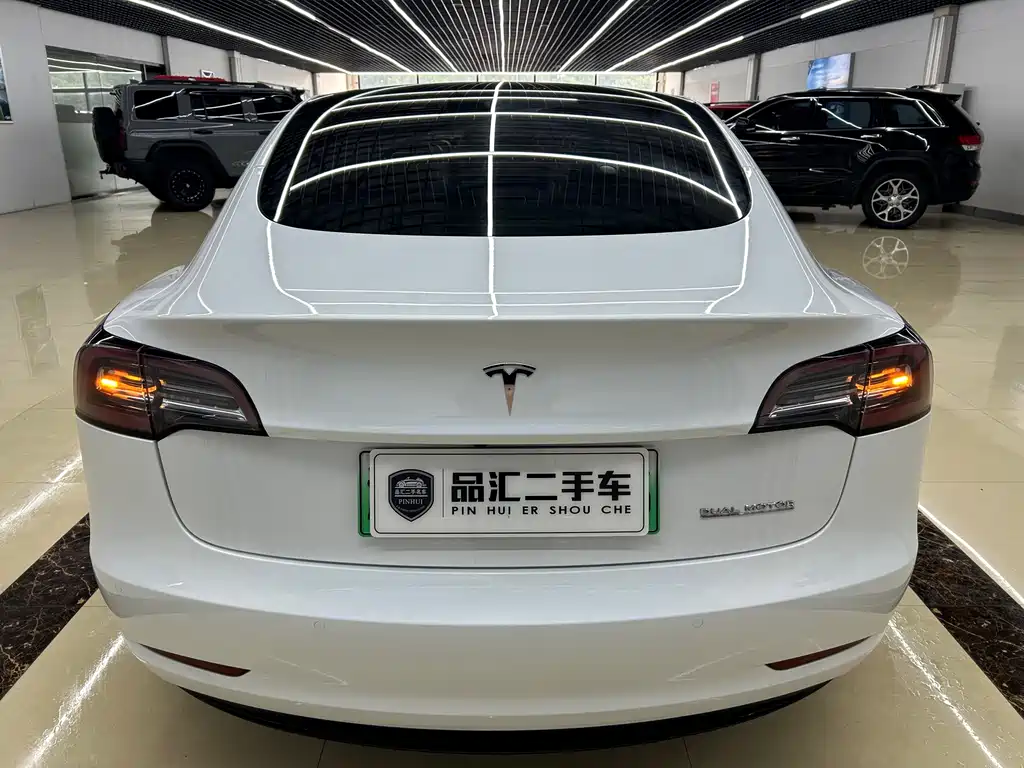 Tesla Model 3 2020 — фото 4
