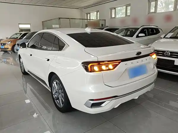 Ford Mondeo 2023