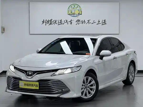 Toyota Camry 2019