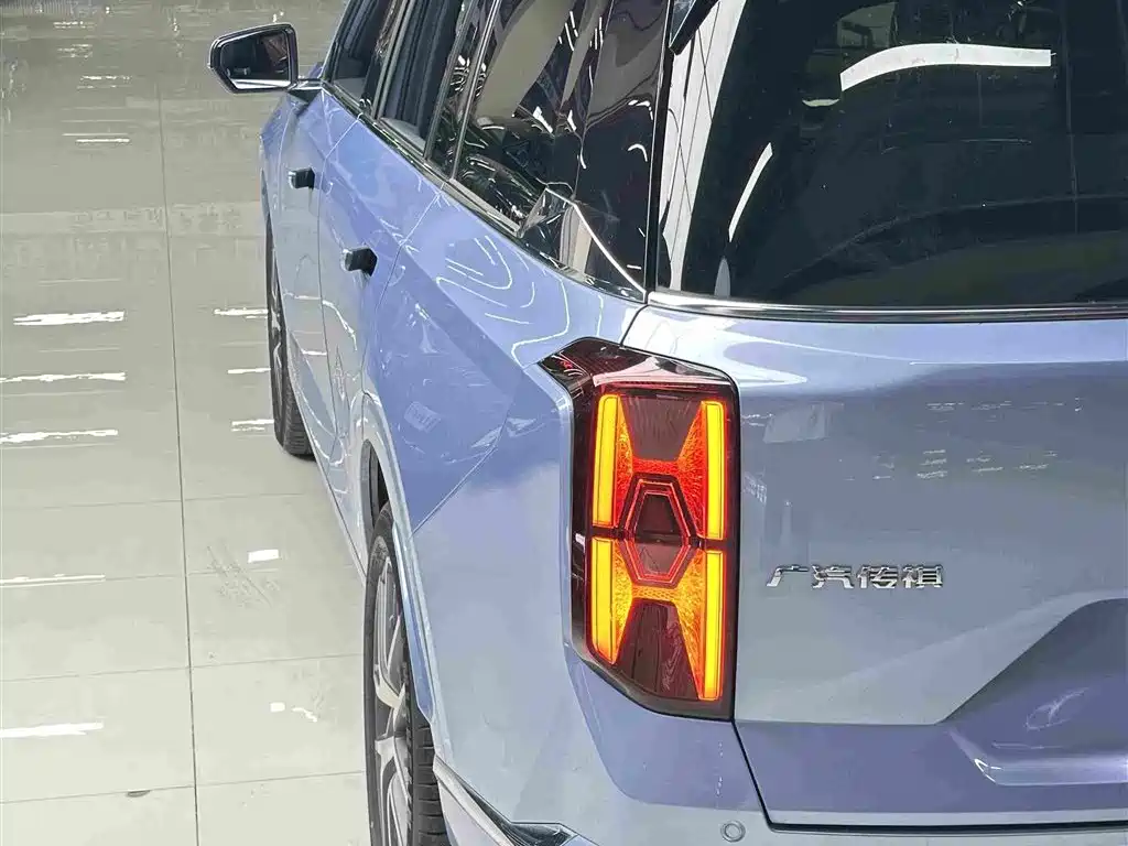 GAC Motor Trumpchi GS8 2022 — фото 35