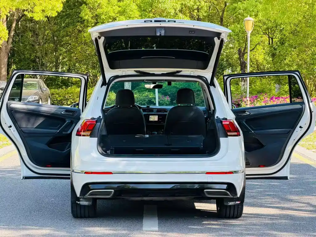 Volkswagen Tiguan L 2021
