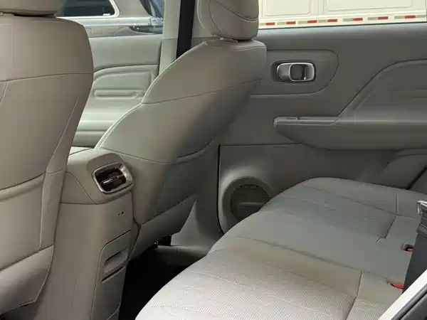 Leapmotor B10 2025