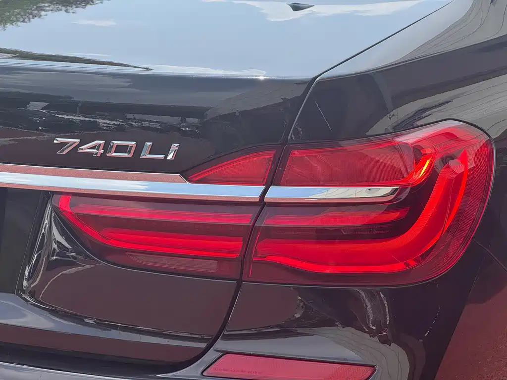 BMW 7 Series 2019 — фото 21