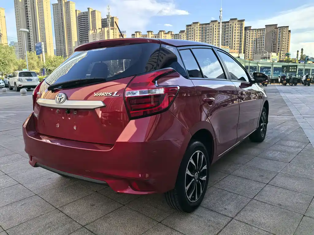 Toyota Yaris L 2019