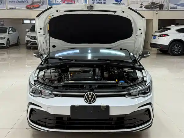 Volkswagen Golf 2022