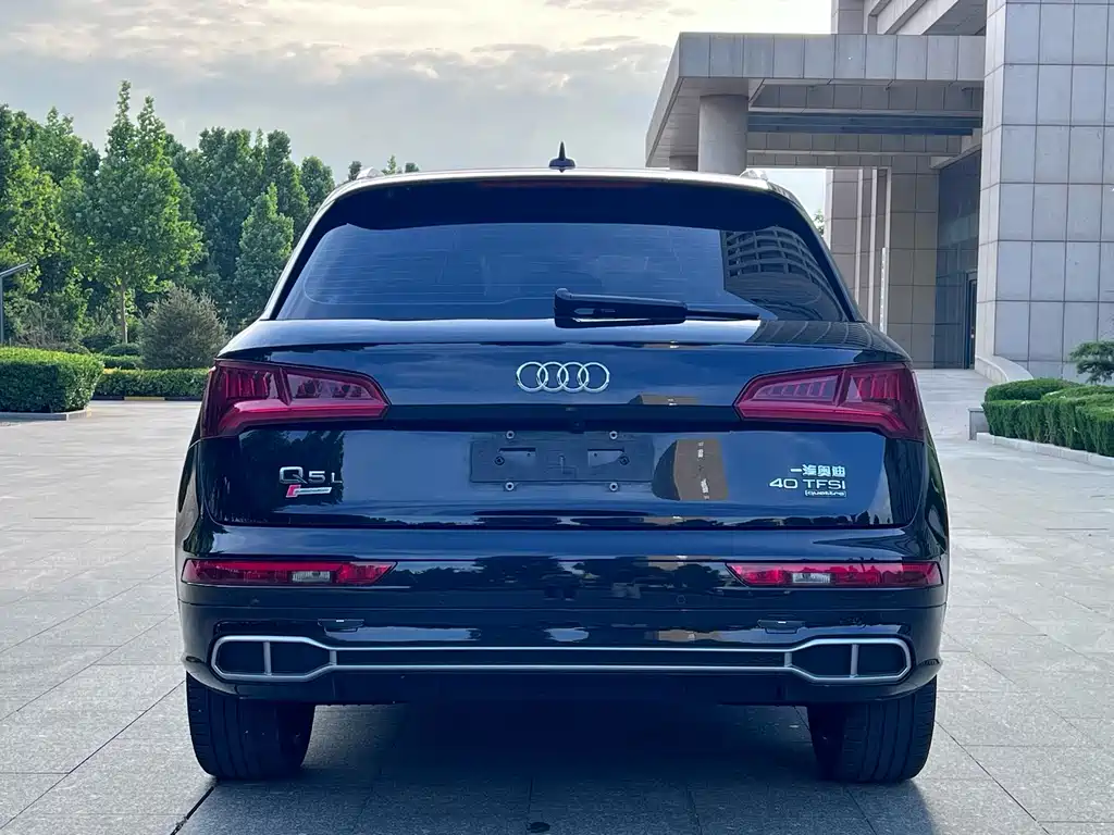 Audi Q5L 2020 — фото 5