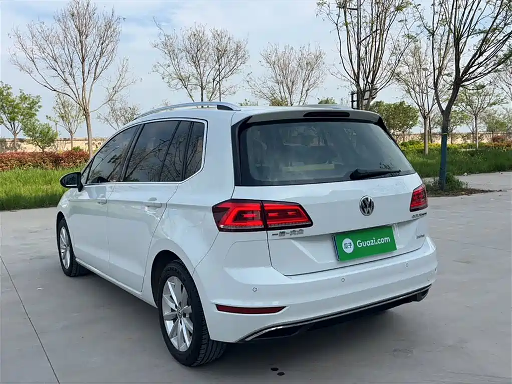 Volkswagen Golf Sportsvan 2019 — фото 25
