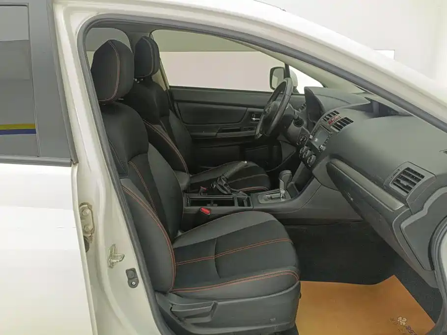 Subaru XV 2014 — фото 8