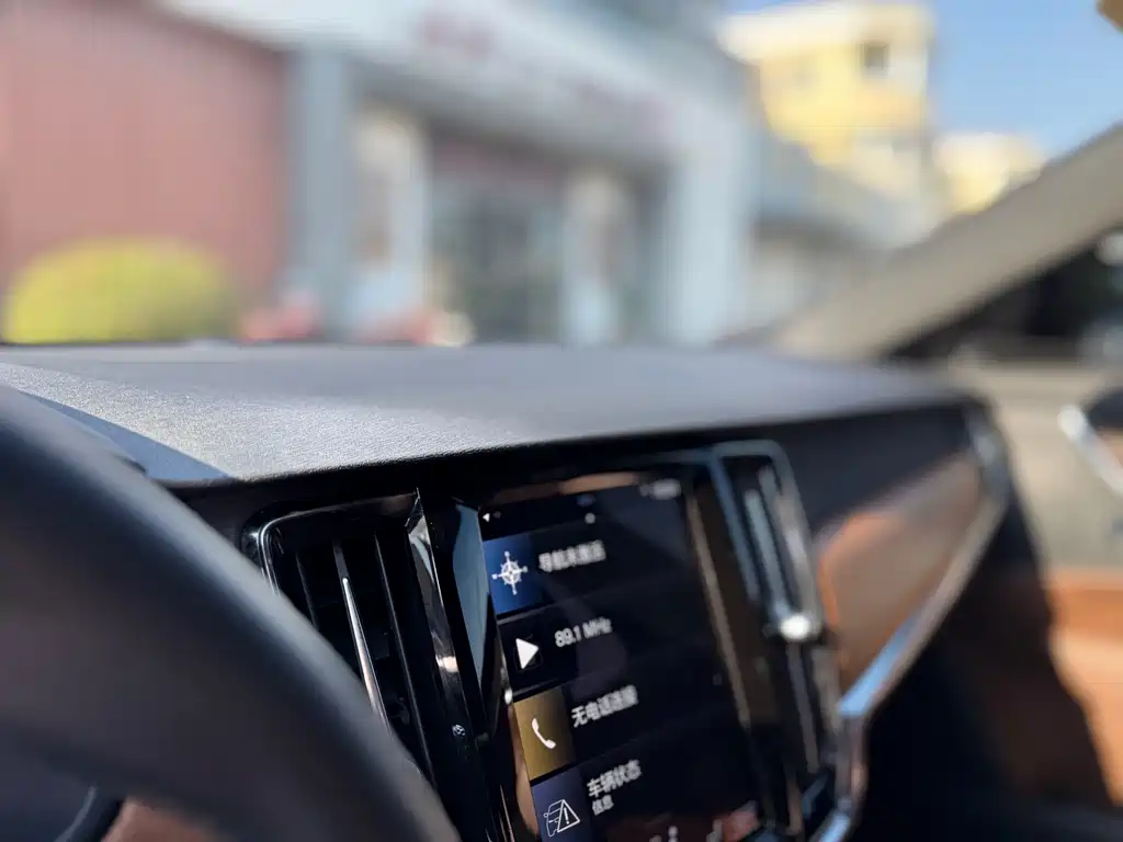 Volvo S90 2021 — фото 19