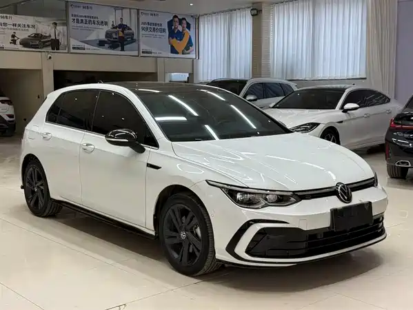 Volkswagen Golf 2022