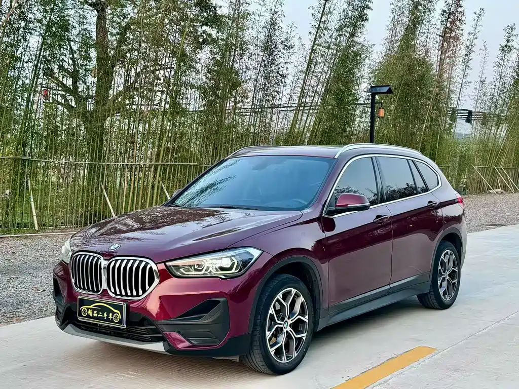 BMW X1 2021 — фото 1
