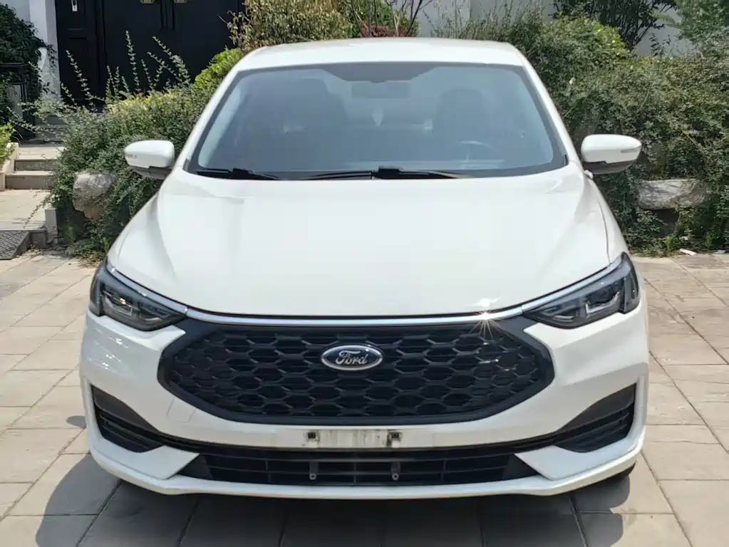 Ford Escort 2021