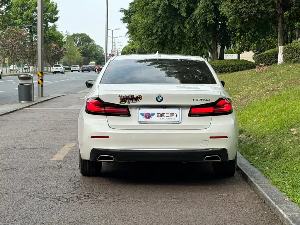 BMW 5 Series 2023