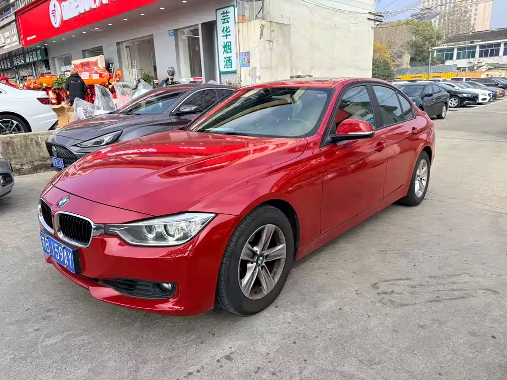 BMW 3 Series 2014 — фото 1