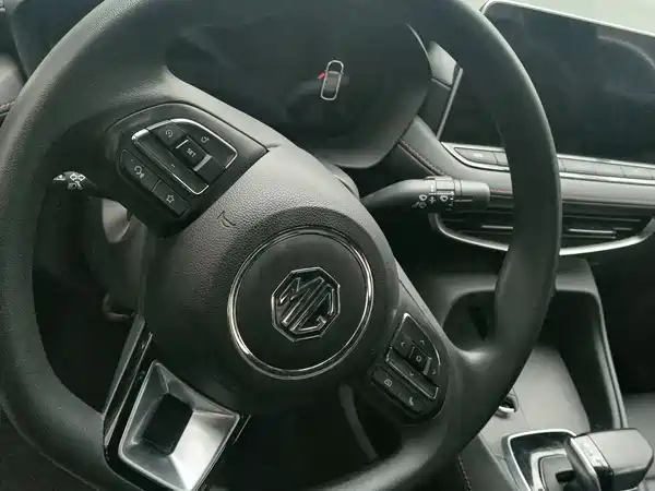 MG MG5 2025