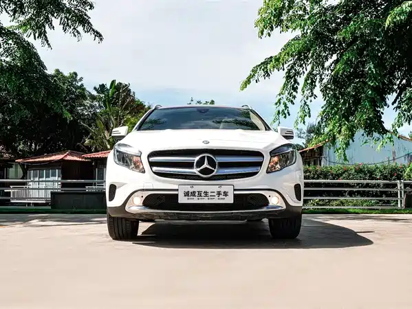 Mercedes-Benz GLA 2016